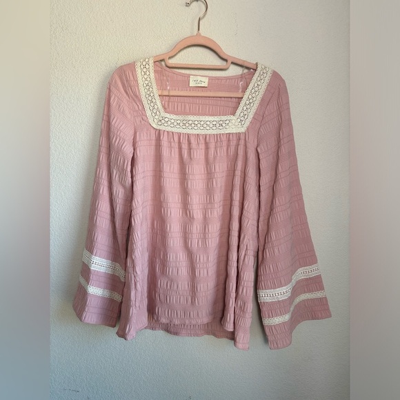 143 Story by Line Up Blush Pink Boho Crepe Bell Sleeve Crochet Peasant Top S - Picture 2 of 9